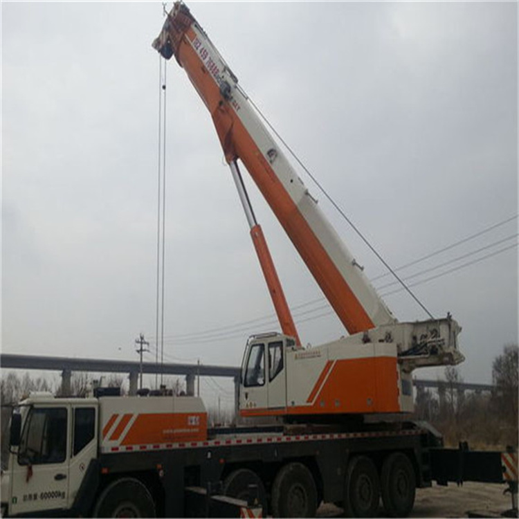 信州12吨吊车能吊多少米高